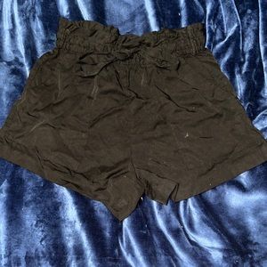 H&M shorts size 8